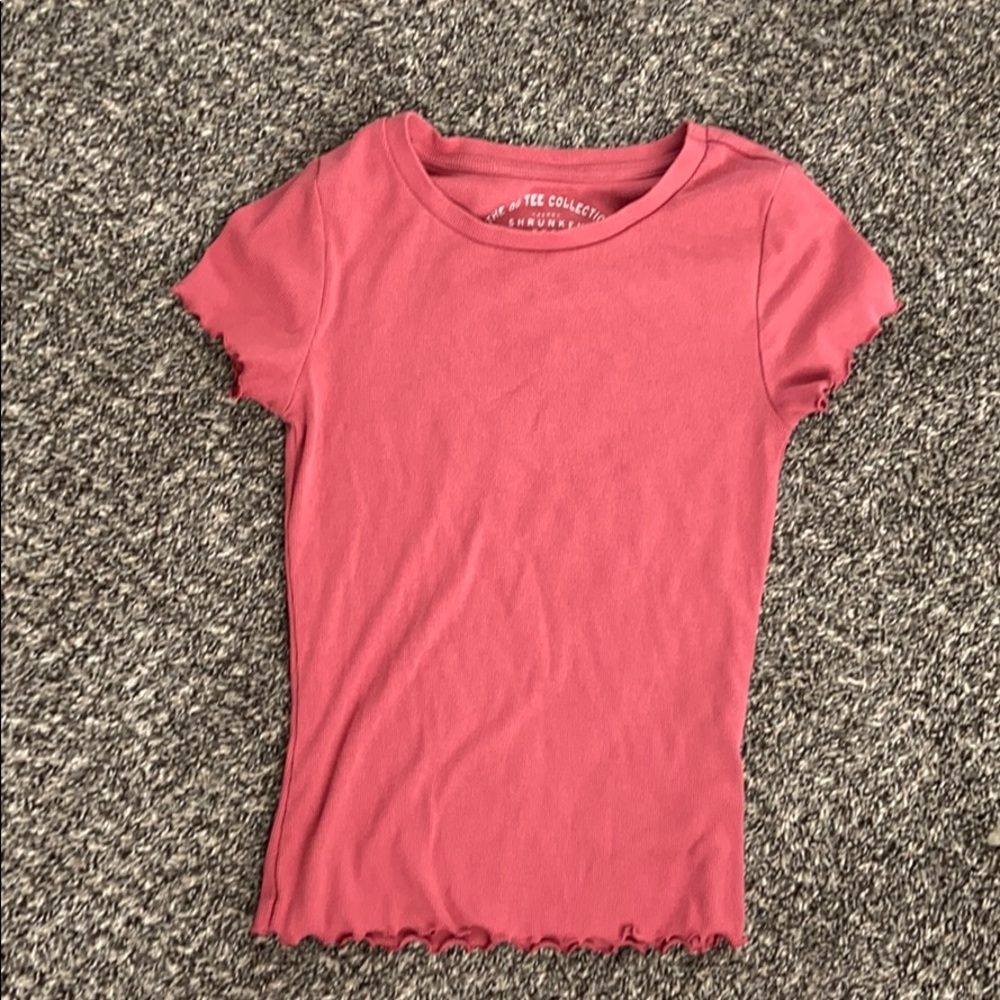 Lettuce edge tee